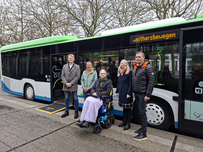 Moderne Niederflurbusse für die Landesbuslinie 160   Börger Göbeke Schnyder Fragel Rosenthal.jpg  ZVSN und Scheithauer-Reisen stellen moderne Niederflurbusse  für die Landesbuslinie 160 vor